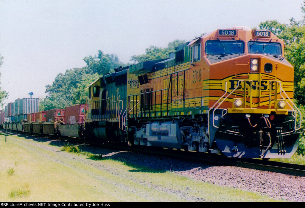 BNSF 5018 West